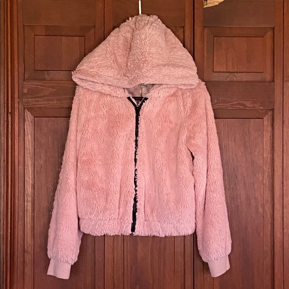 F21 Pink Faux Fur Hooded Jacket w/Black Trim and Satin Lining Medium - Picture 2 of 13
